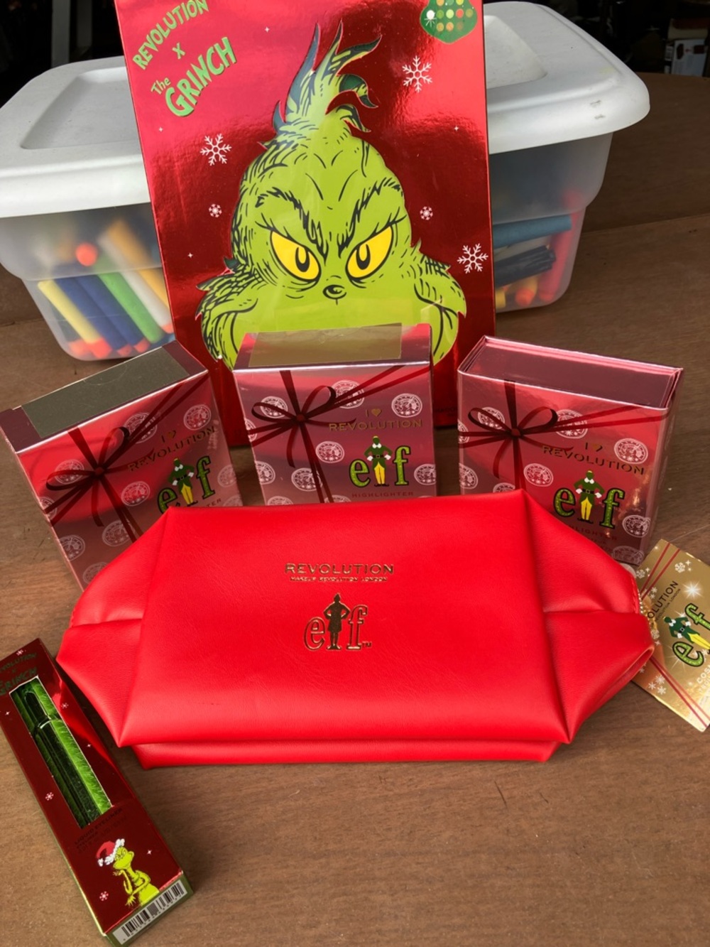 💚Revolution x The Grinch/Elf makeup bundle all brand new and NWT